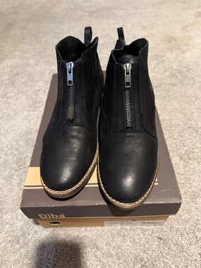 Women’s Black Leather Ankle Boots